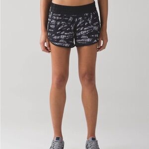 LULULEMON Tracker Short 4” - Breeze